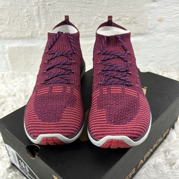 NIB Under Armour Women's Slingflex Rise Sneaker, Merlot Rustic Red 10.5 - Picture 3 of 8